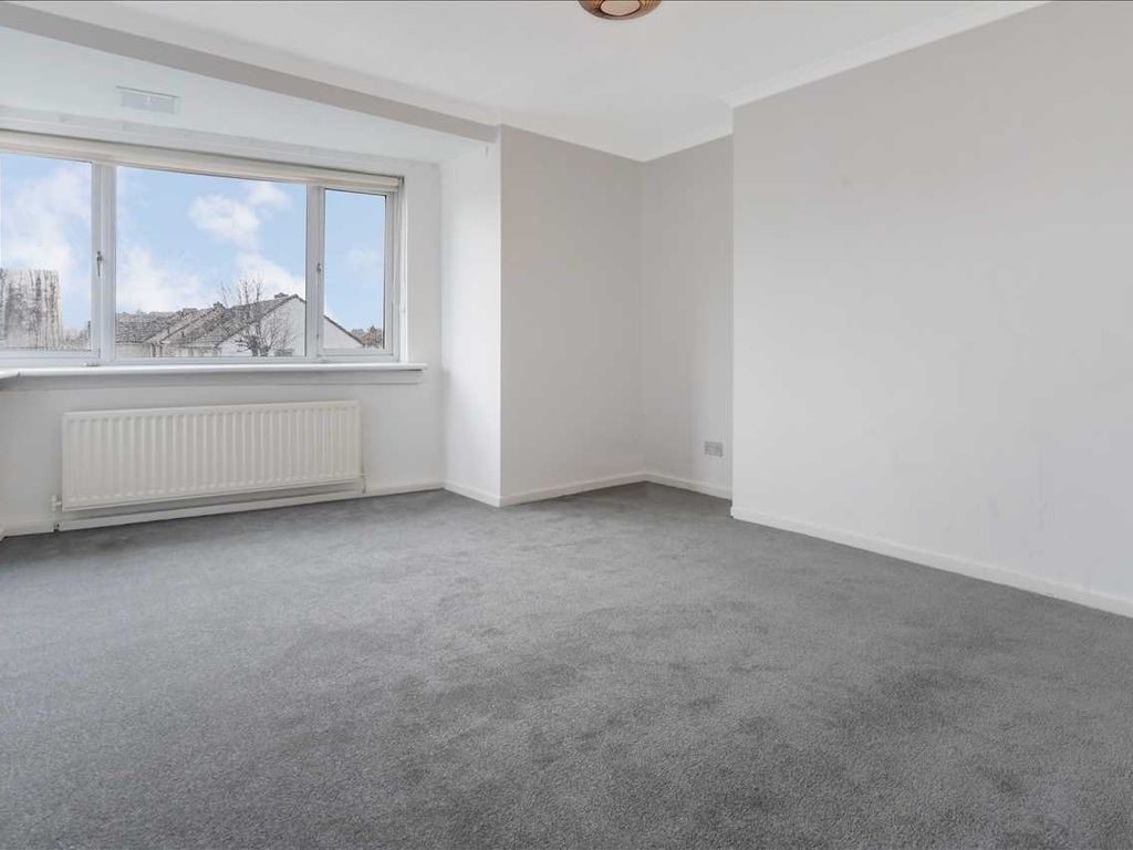 2 bed flat for sale in Culross Hill, West Mains, East Kilbride G74, £