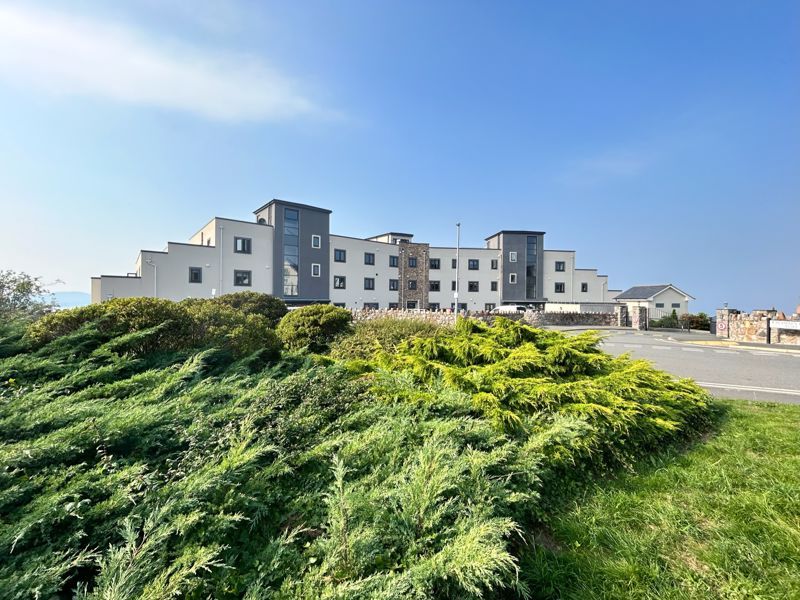 2 bed flat for sale in Penmaen Bod Eilias, Old Colwyn, Colwyn Bay LL29