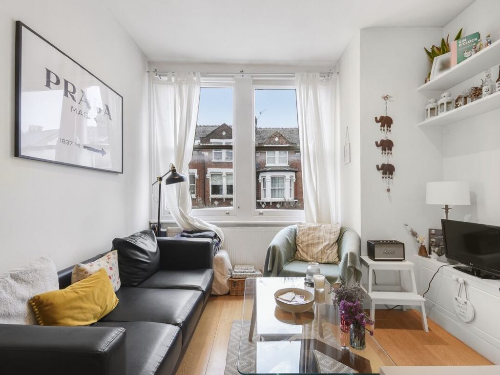 Comyn Road, London SW11