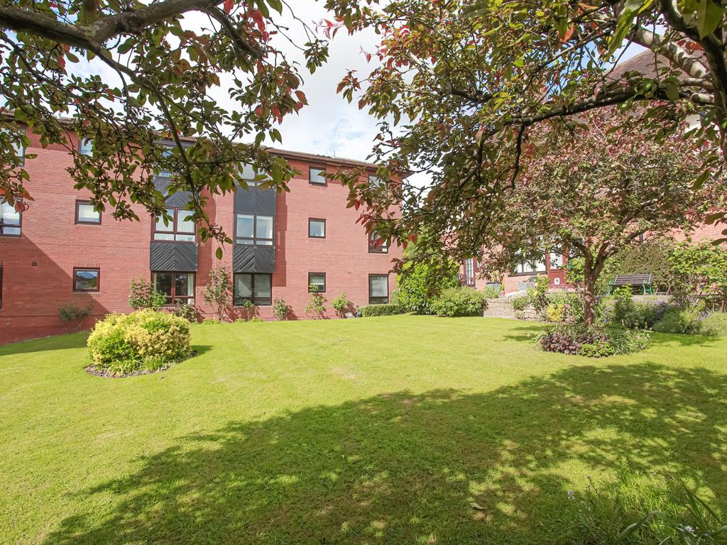 1 bed flat for sale in Fircroft, Hightown Road, Banbury OX16 Zoopla