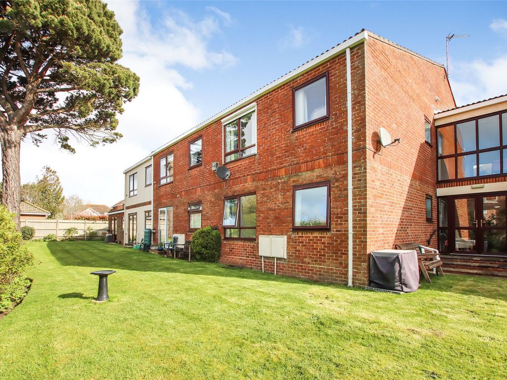 1 bed flat for sale in Whitefield Road, New Milton, Hampshire BH25 Zoopla
