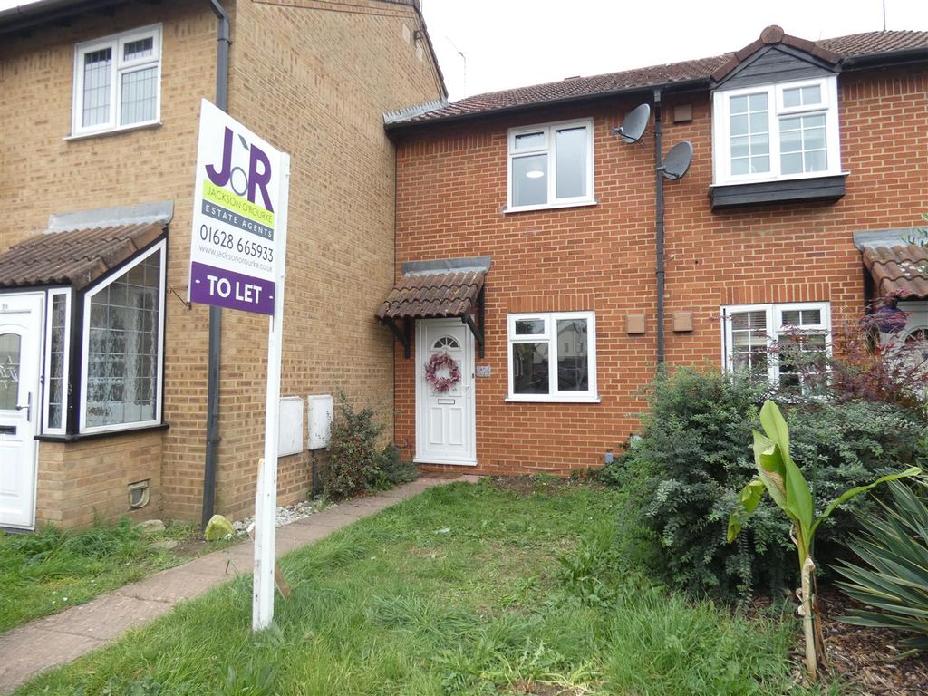 2 bed terraced house to rent in Scarborough Way, Cippenham, Slough SL1