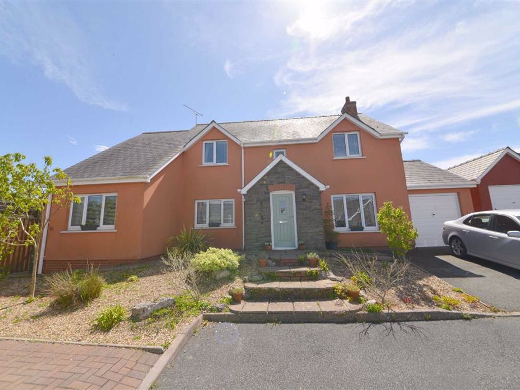 4 bed property for sale in 4, Hawthorn Lane, Jameston SA70 Zoopla