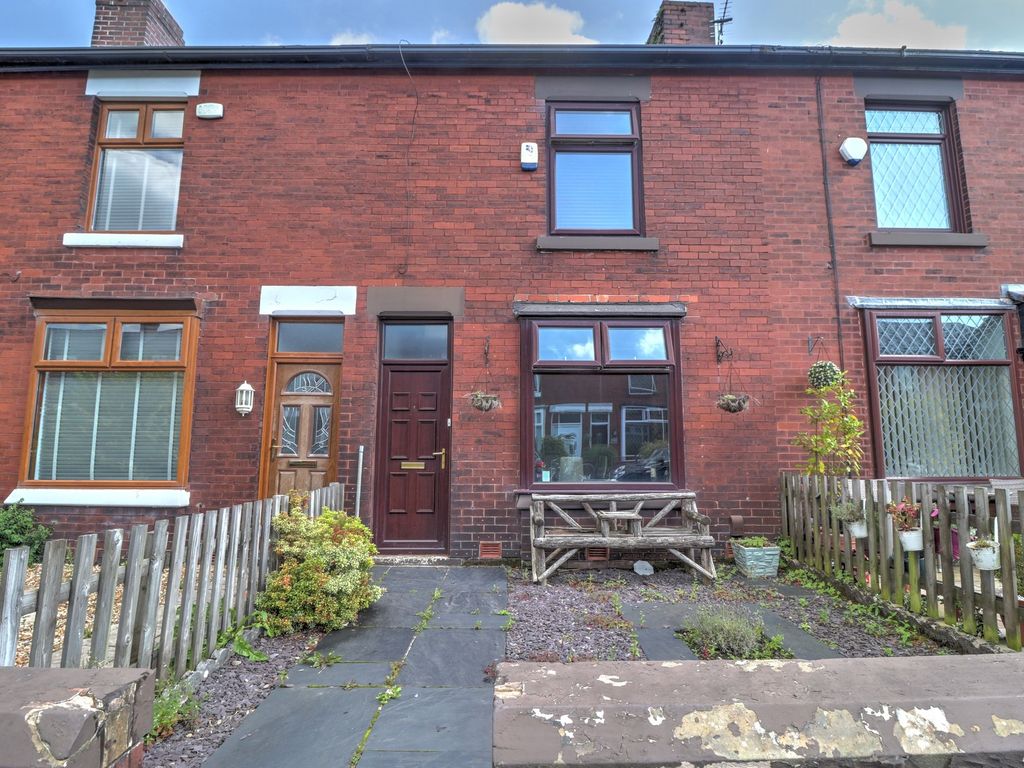 2 bed terraced house for sale in Markland Hill Lane, Markland Hill
