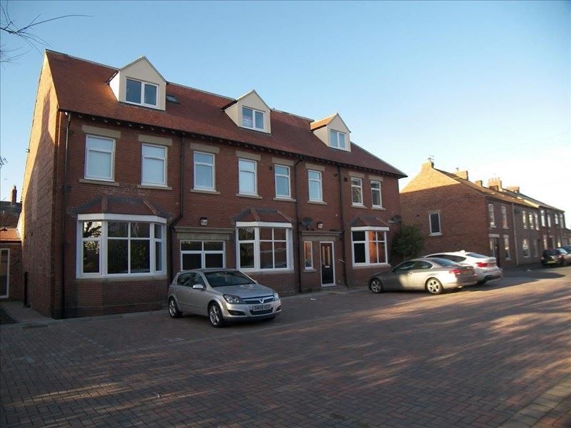 2 bed flat to rent in Alucia Court, Seaton Delaval, Whitley Bay NE25