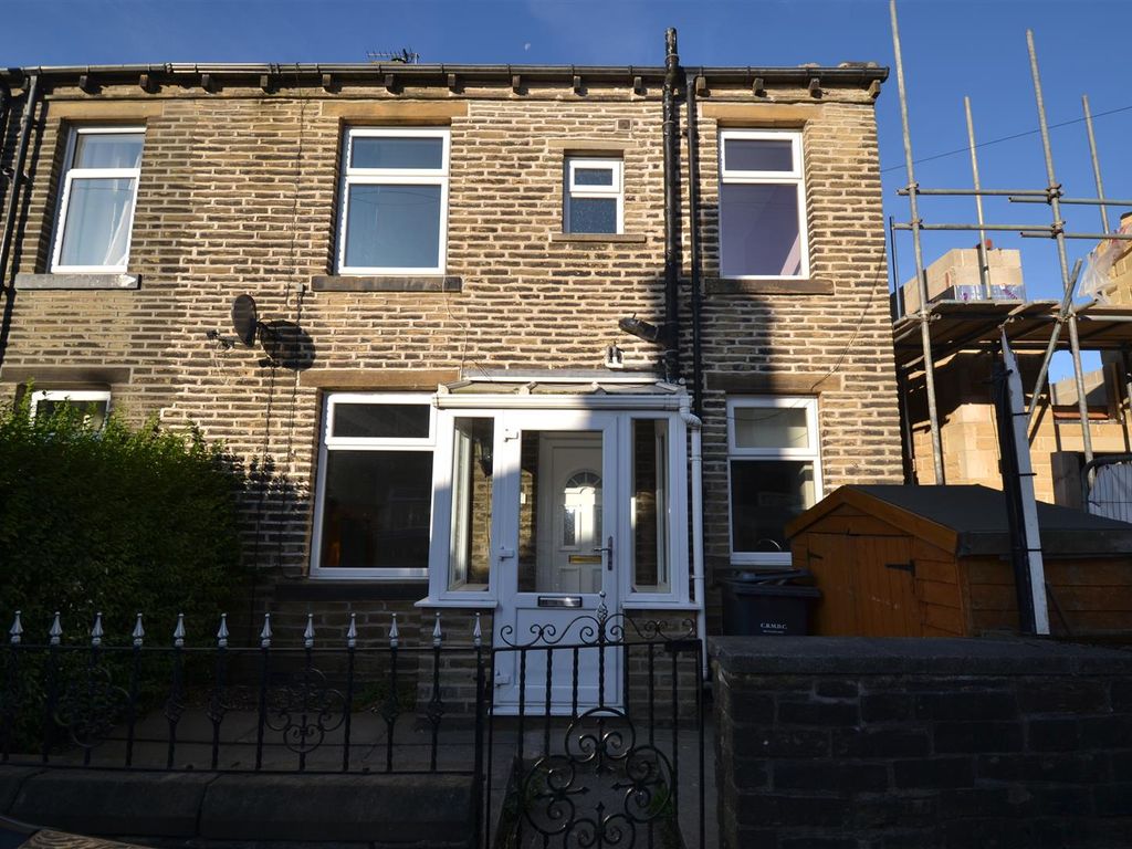 2 bed end terrace house for sale in Commercial Street, Queensbury, Bradford BD13, £100,000 Zoopla