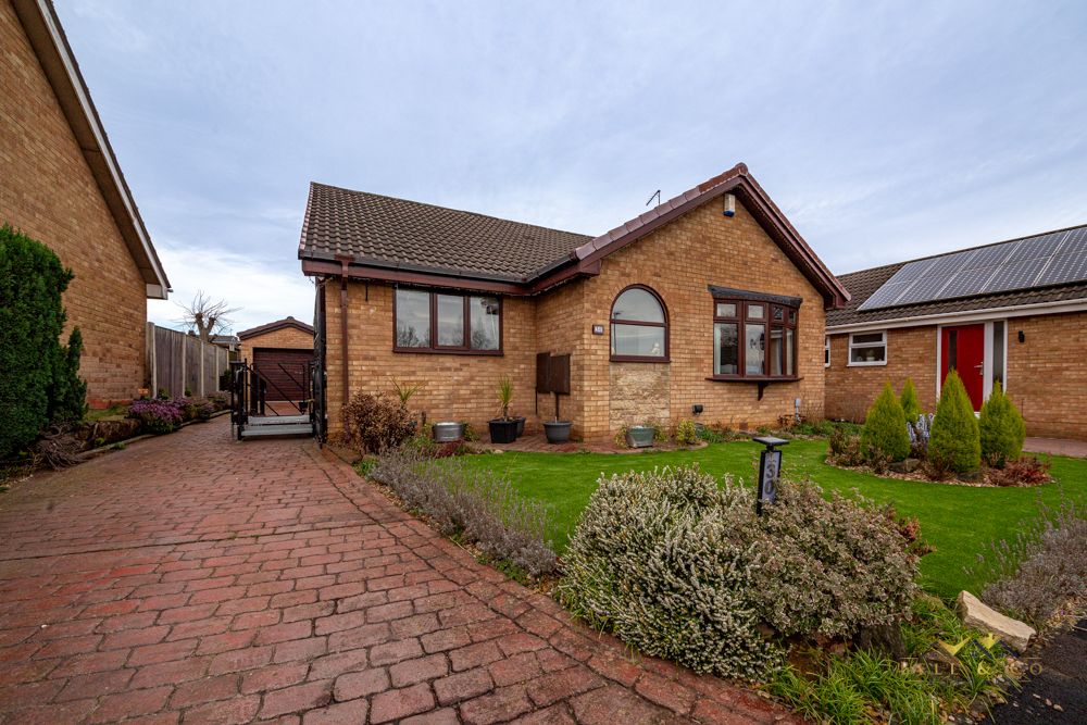 3 bed detached bungalow for sale in Nathan Drive, Waterthorpe