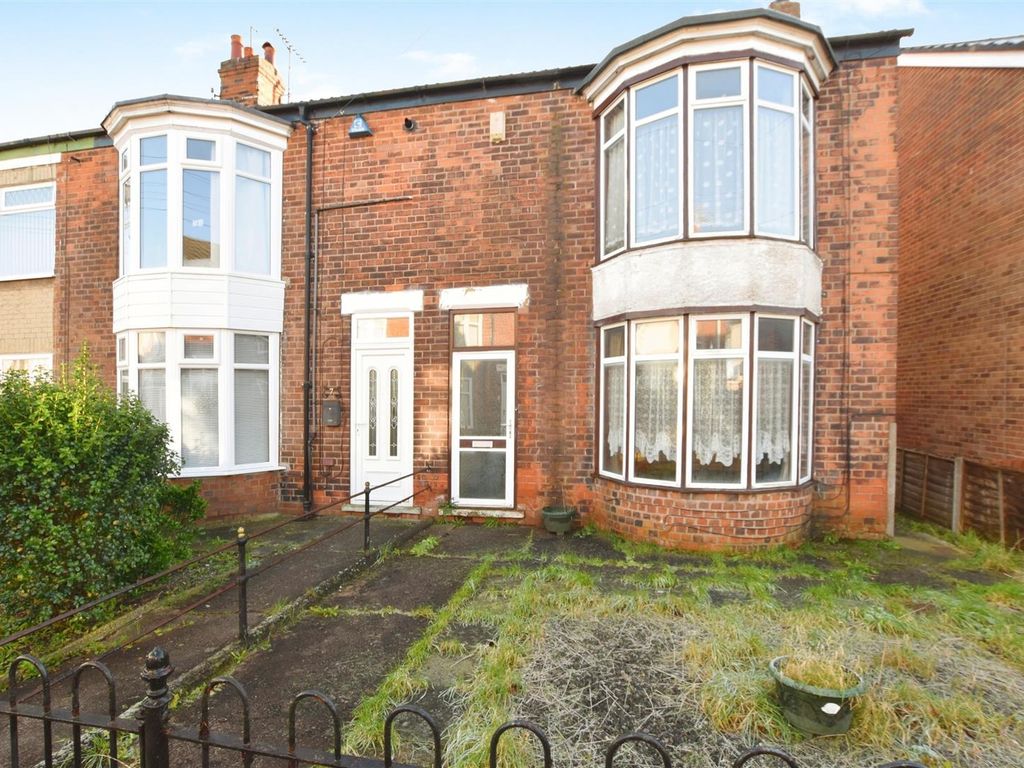 3 bed end terrace house for sale in Avondale, Anlaby Park Road South