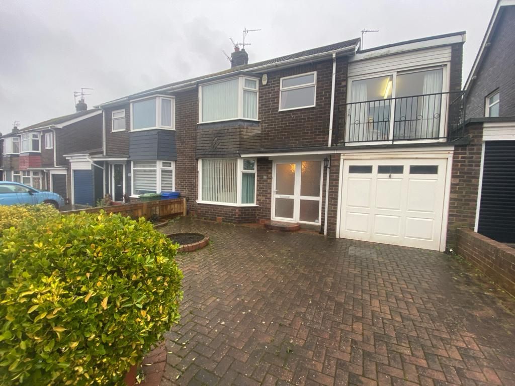 4 bed semidetached house for sale in Waring Avenue, Seaton Sluice