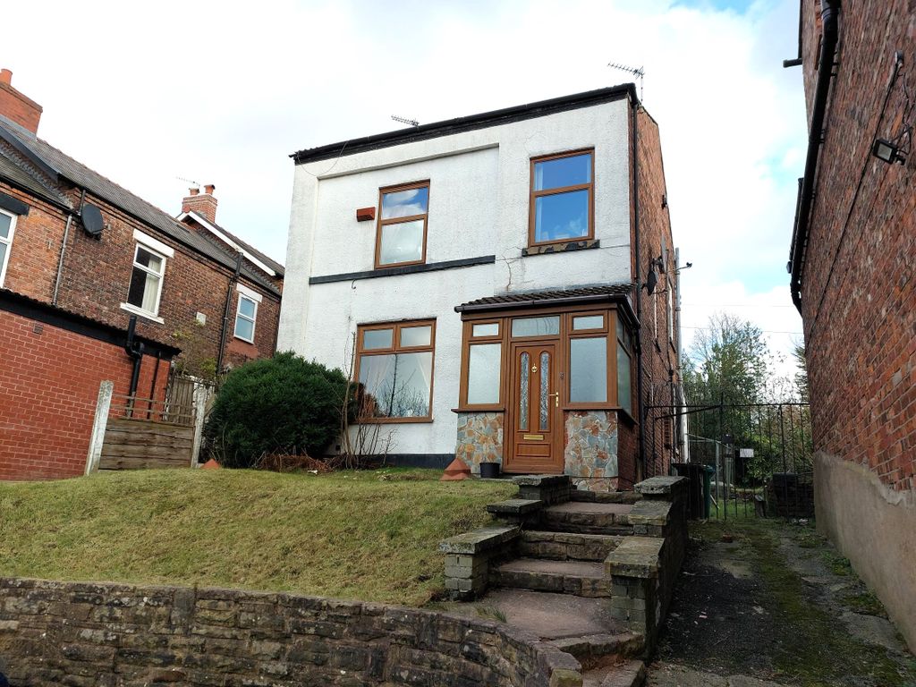3 bed detached house for sale in Polefield House, Rochdale Road M9, £