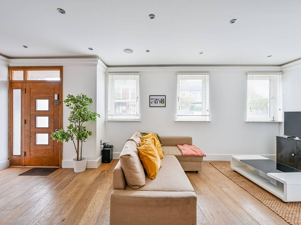 1 bed flat for sale in Merton Road, Earlsfield, London SW18 Zoopla