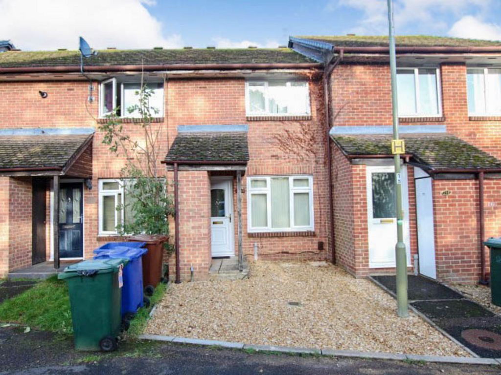 2 bed terraced house for sale in Wilsdon Way, Kidlington OX5, £275,000