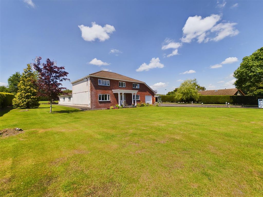 4 bed detached house for sale in Saron Road, Saron, Ammanford SA18, £625,000 Zoopla