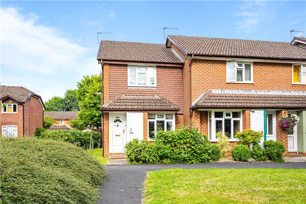 2 bed end terrace house for sale in Great Well Drive, Romsey, Hampshire