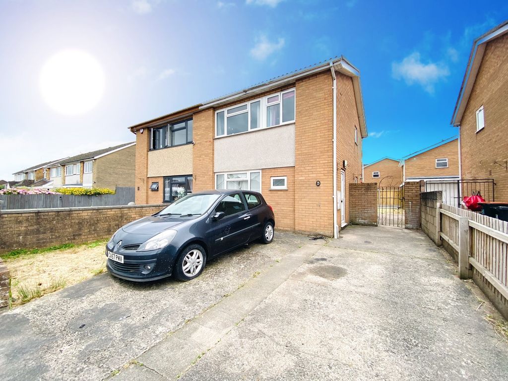 3 bed semidetached house for sale in Fosse Road, Newport NP19 Zoopla