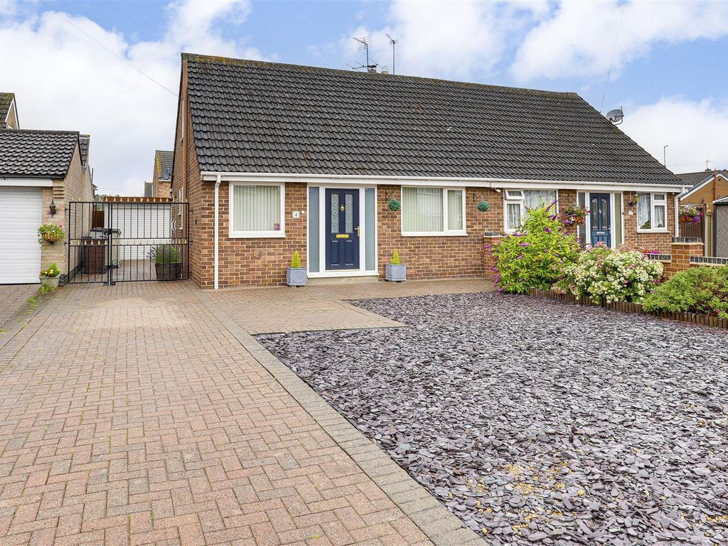 2 bed semidetached bungalow for sale in Quorndon Crescent, Long Eaton