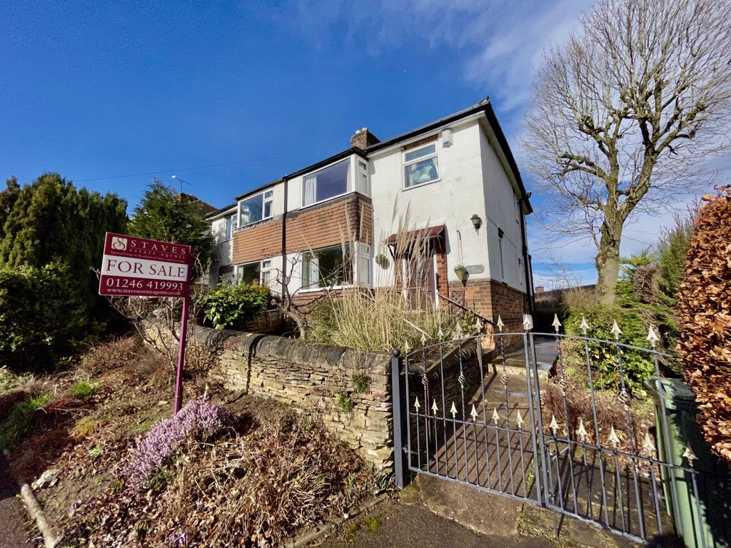3 bed semidetached house for sale in The Crescent, Holmesfield