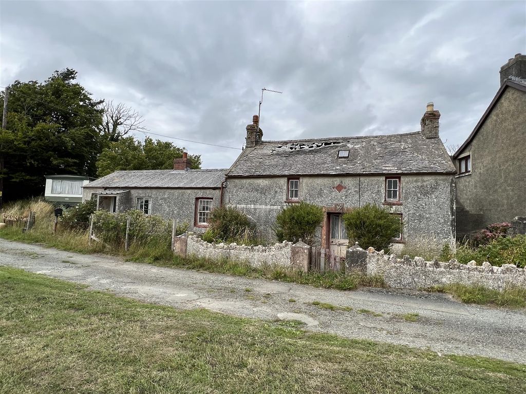 3 bed detached house for sale in Glen View, Wolfscastle, Haverfordwest