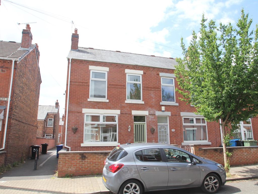 3 bed end terrace house to rent in Darley Street, Stretford, Manchester