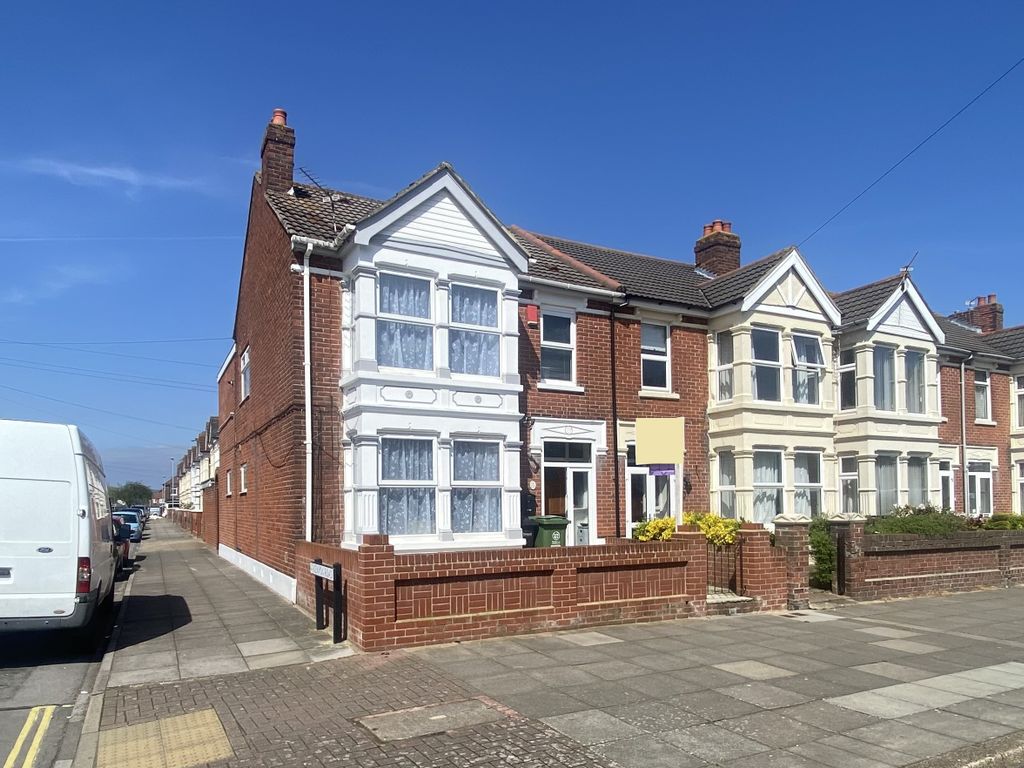 5 bed end terrace house for sale in Kirby Road, North End, Portsmouth