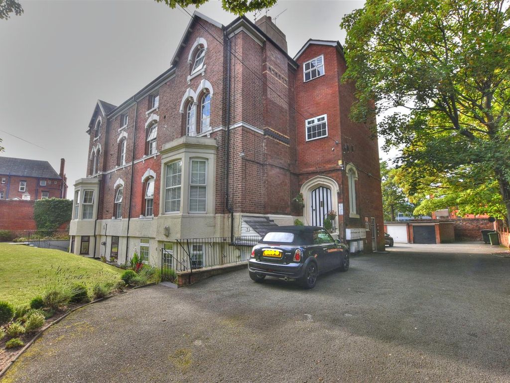 1 bed flat for sale in Bramhall Road, Waterloo, Liverpool L22 Zoopla
