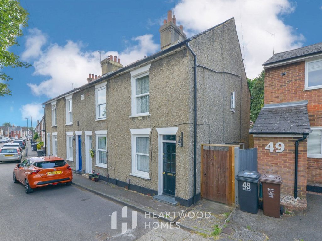 3 bed end terrace house for sale in Upper Heath Road, St. Albans AL1