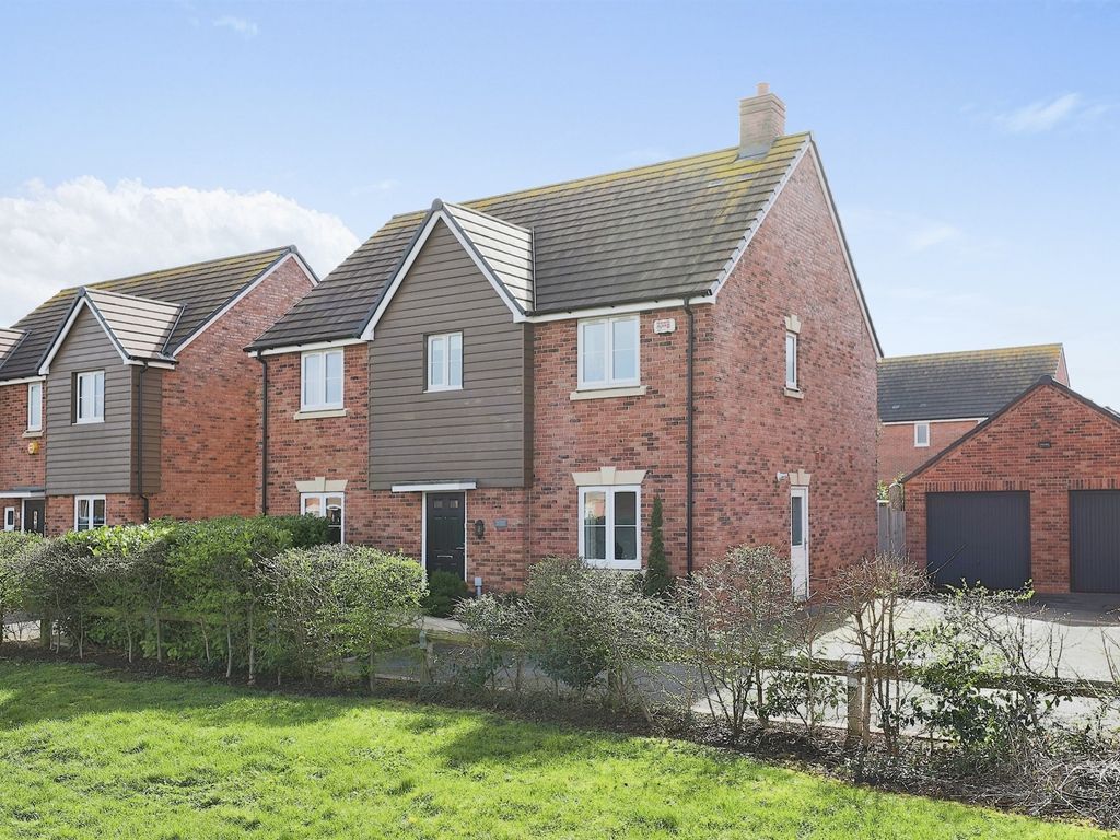 4 bed detached house for sale in Daisy Lane, Wellesbourne, Warwick CV35