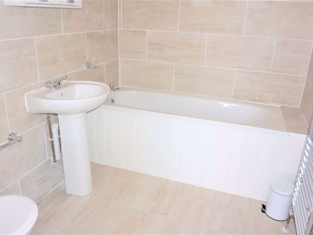 2 bed terraced house for sale in Balmoral Drive, Hayes UB4 Zoopla