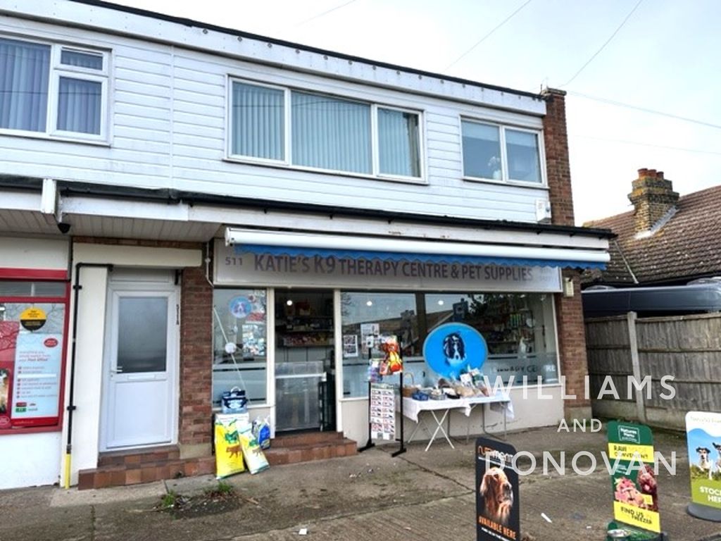 2 bed flat to rent in Ashingdon Road, Rochford SS4, £1,100 pcm Zoopla