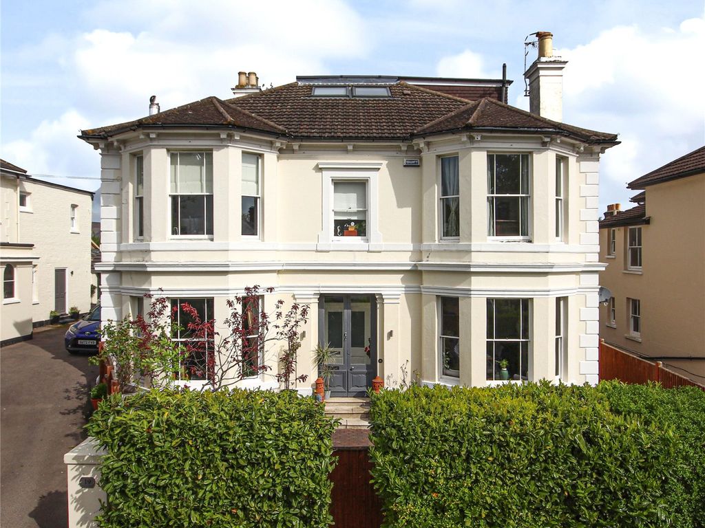 6 bed detached house for sale in Queens Road, Tunbridge Wells, Kent TN4