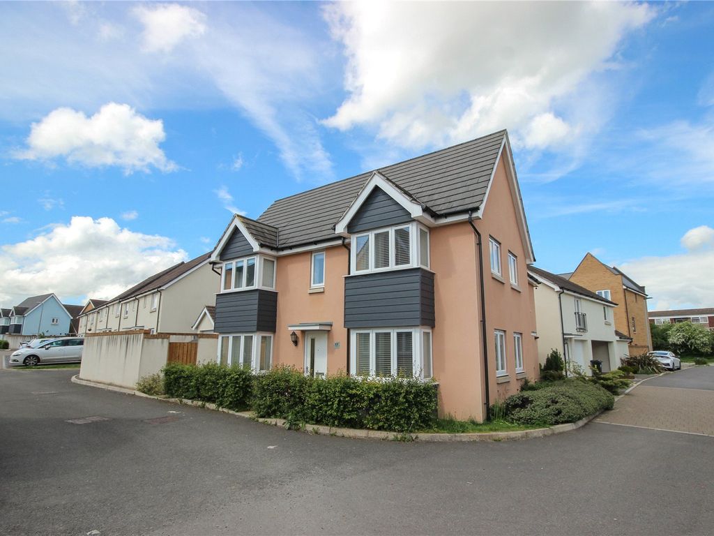 3 bed semidetached house to rent in West Field, Patchway, Bristol