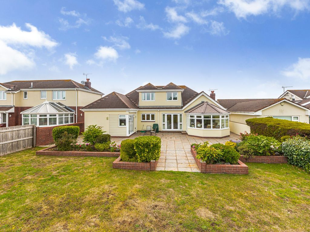 4 bed detached bungalow for sale in Whidborne Avenue, Torquay TQ1 Zoopla