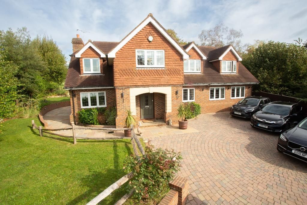 5 bed detached house for sale in Heathfield Road, Burwash Weald, East