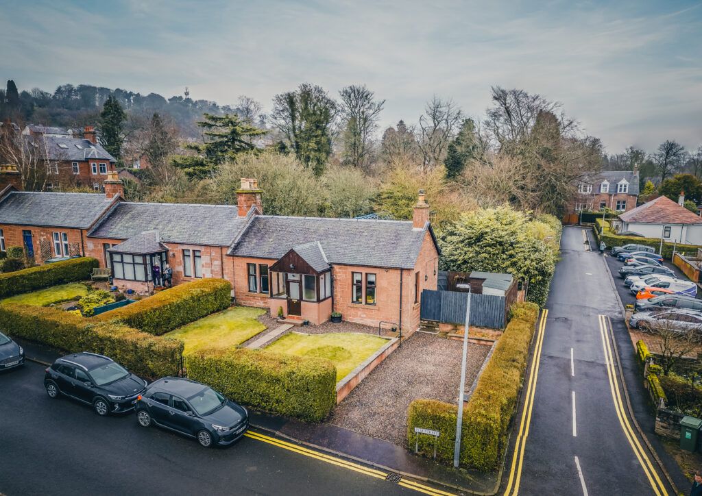 2 bed cottage for sale in Elm Street, Kirriemuir DD8, £149,000 Zoopla