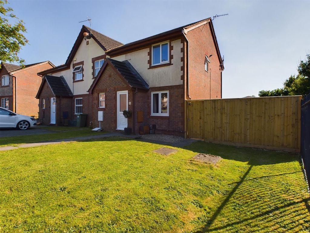 2 bed end terrace house for sale in Maes Llan, Kenfig Hill, Bridgend