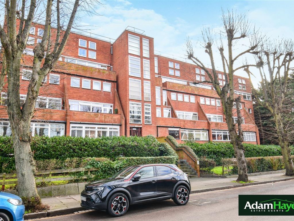 1 bed flat for sale in Holden Avenue, London N12 Zoopla