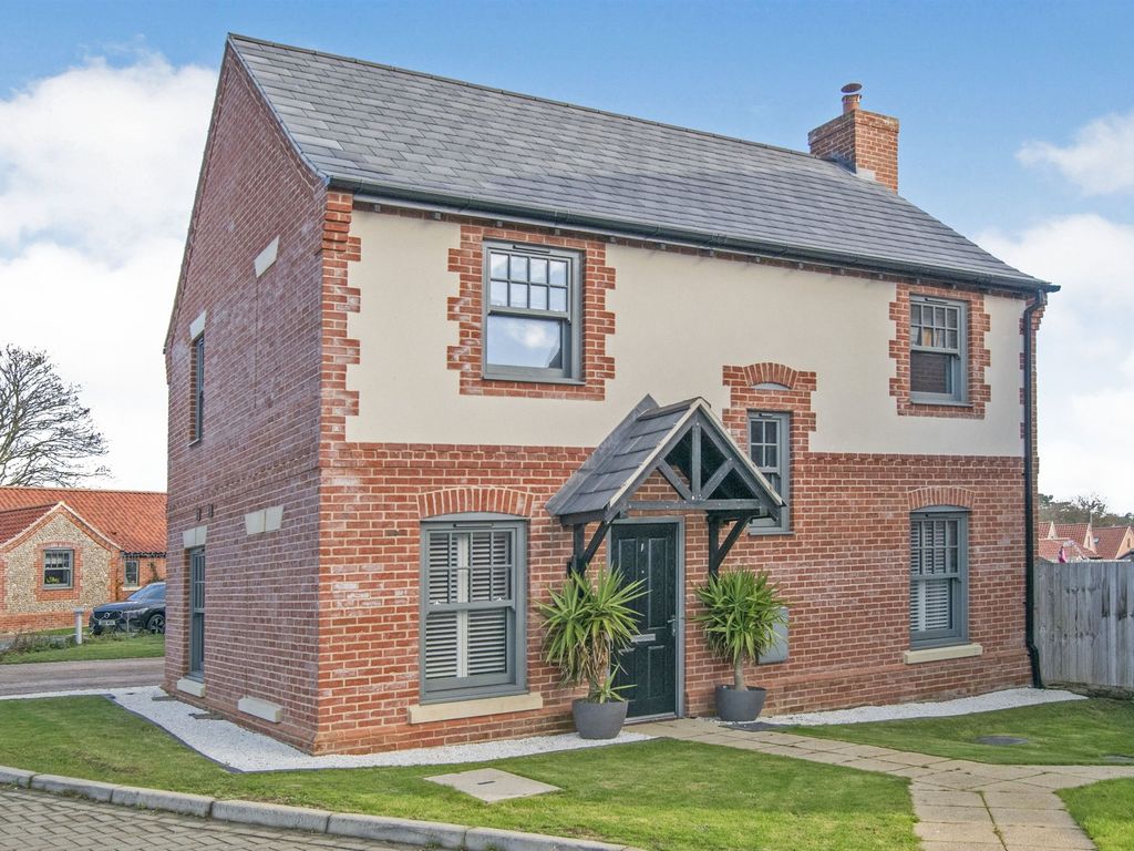 3 bed detached house for sale in Rookery Close, Mundesley, Norwich NR11