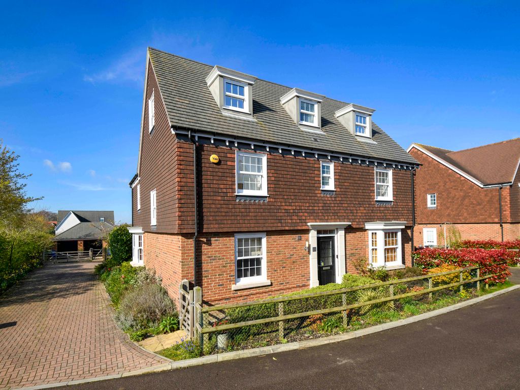 6 bed detached house for sale in Ruglys Way, Charing TN27 Zoopla