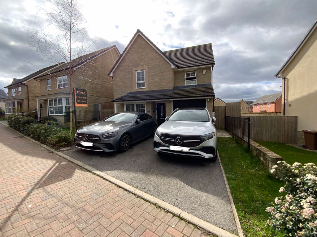 4 bed detached house for sale in Sgt Mark Stansfield Way, Hyde SK14