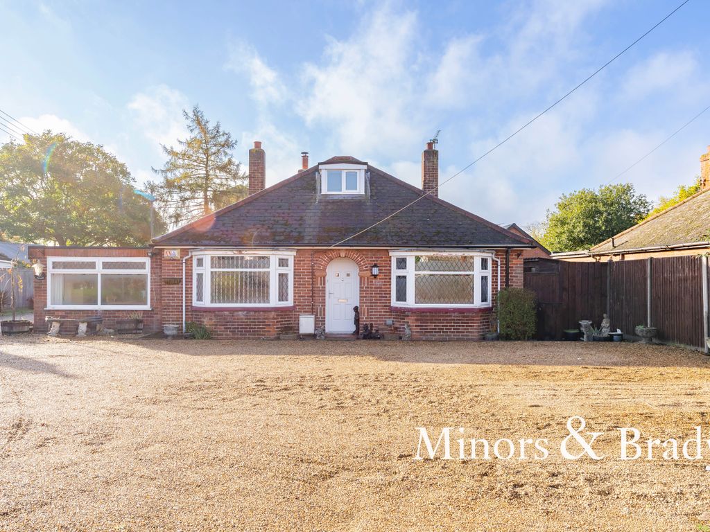 5 bed detached house for sale in High Road, Roydon, Diss IP22 Zoopla