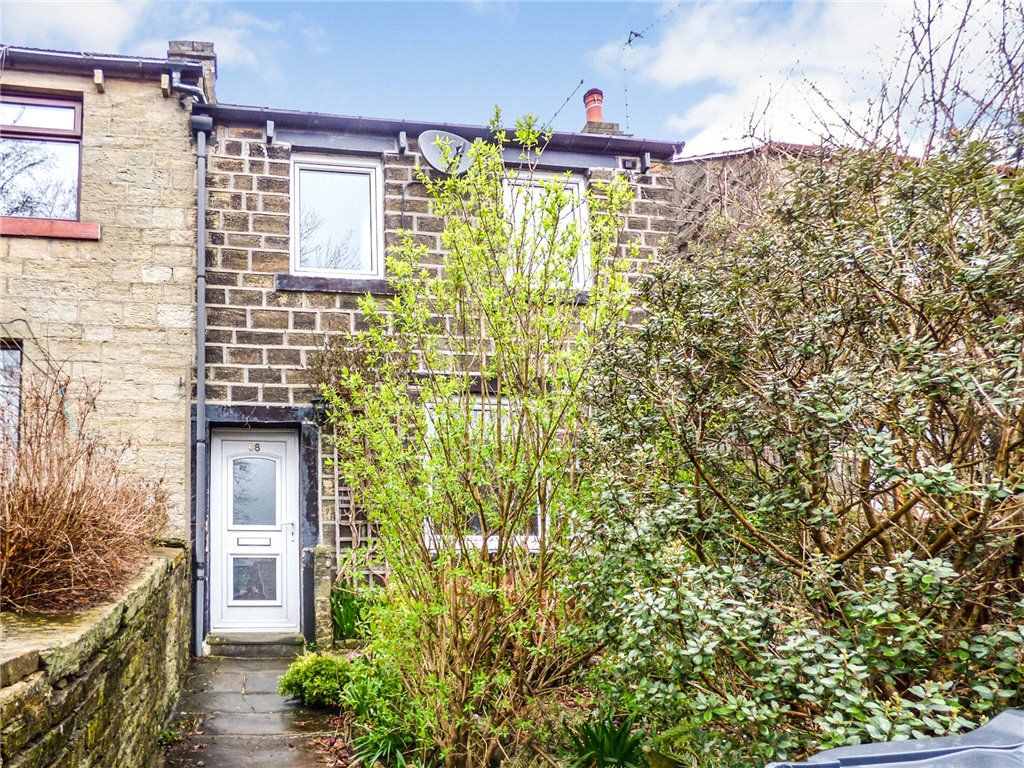 2 bed end terrace house for sale in Bogthorn, Oakworth, Keighley, West