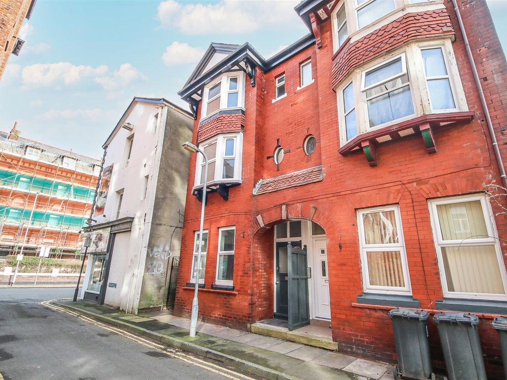 4 bed semidetached house for sale in Nelson Street, Southport PR8, £