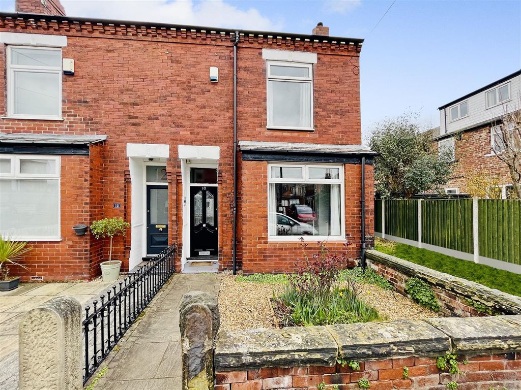 2 bed end terrace house for sale in Churchill Road, Broadheath