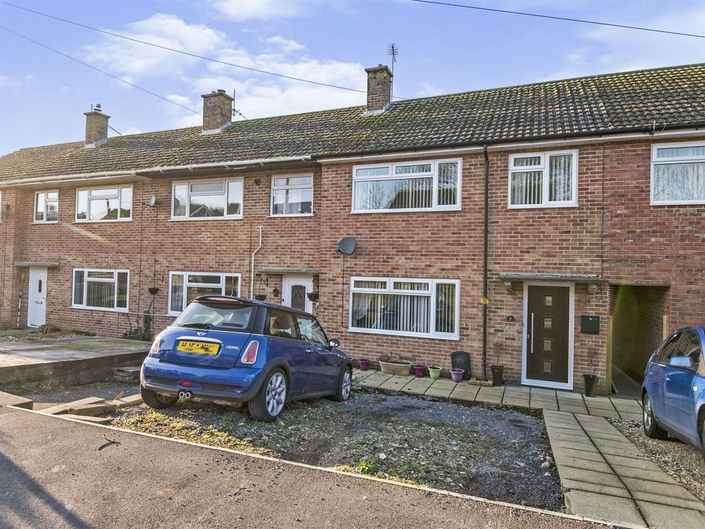 3 bed terraced house for sale in Cunningham Avenue, Axminster EX13, £