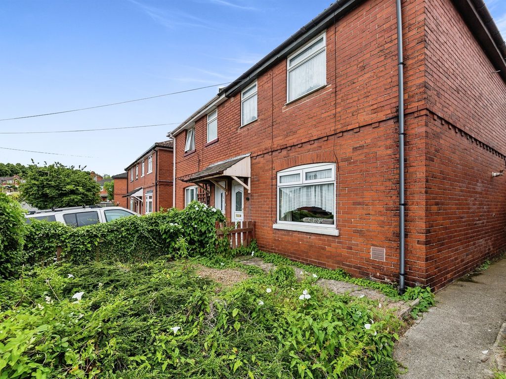 3 bed semidetached house for sale in Bosville Street, East