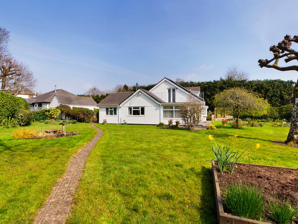 4 bed detached bungalow for sale in Manor Mead, Bickington, Newton