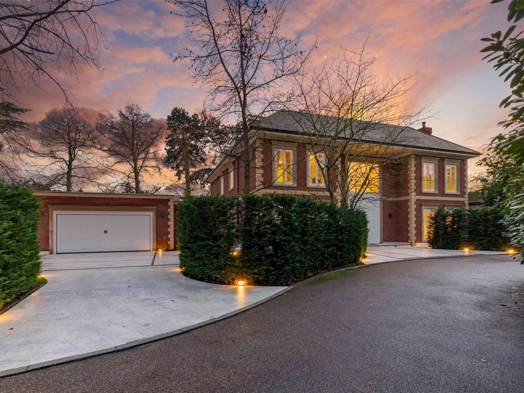 New home, 9 bed detached house for sale in Telegraph Cottage, Warren