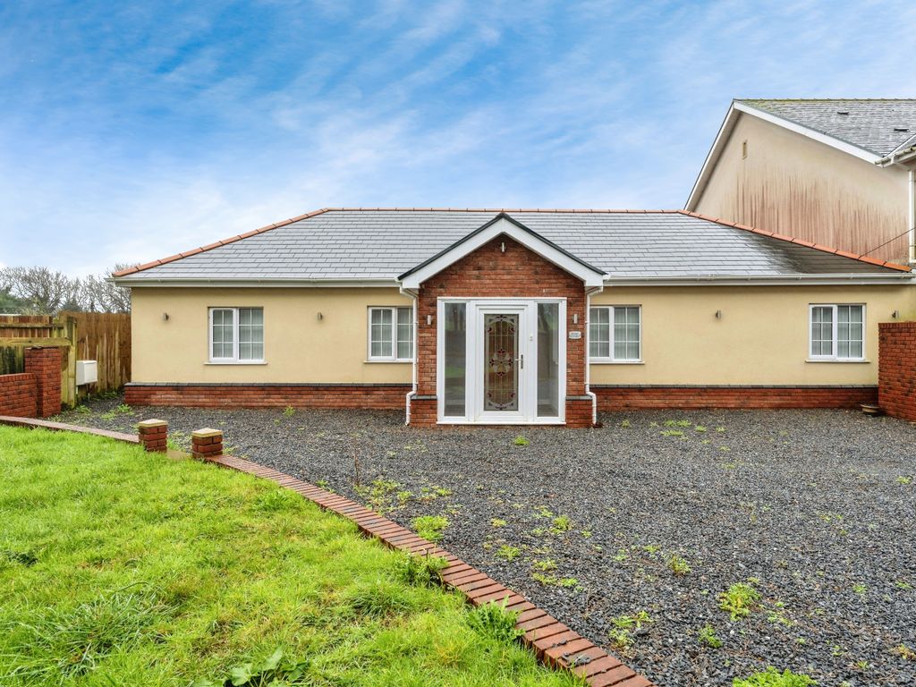 New home, 4 bed bungalow for sale in Sandy Road, Llanelli, Sandy Road