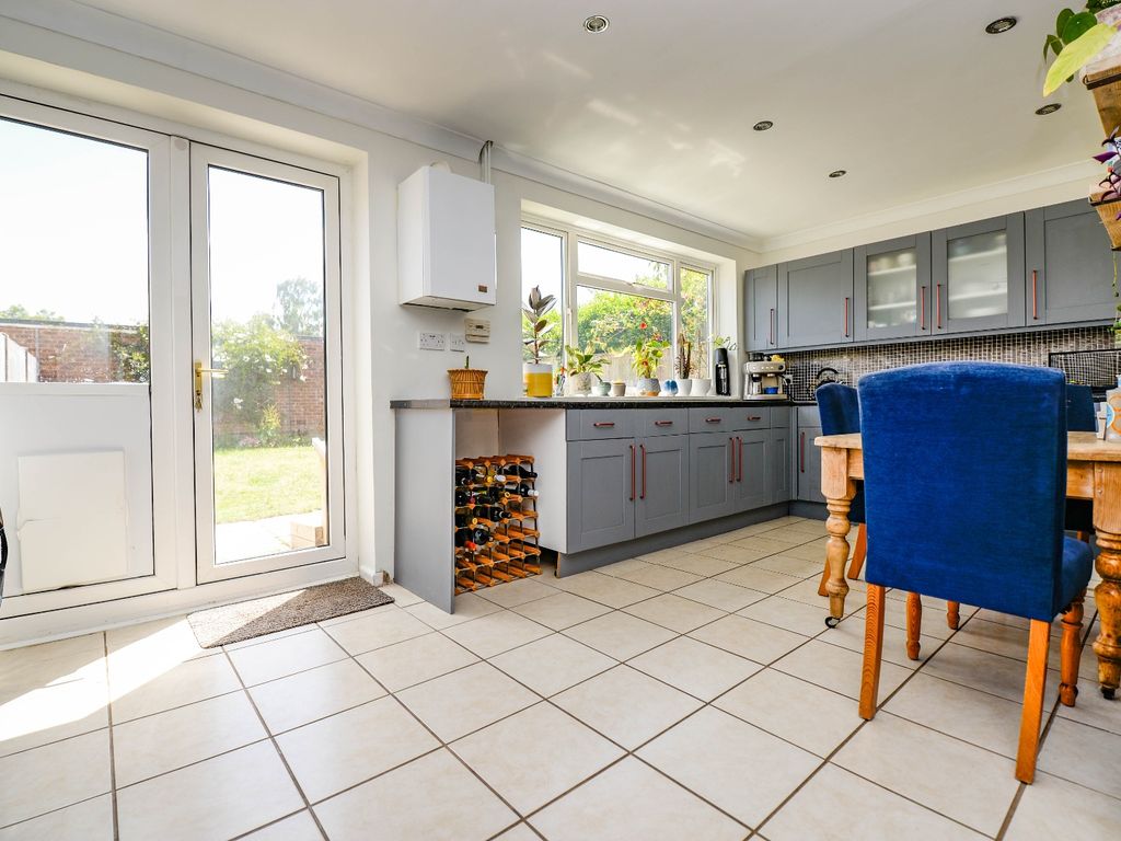 3 bed end terrace house for sale in Kinver Close, Romsey, Hampshire