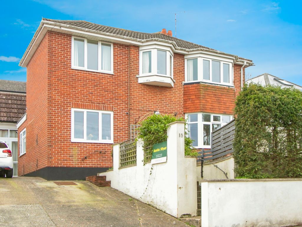 2 bed flat for sale in Beaconsfield Road, Poole BH12, £220,000 Zoopla